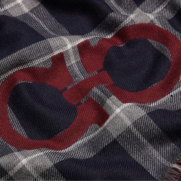Salvatore Ferragamo Plaid Double Sided Reversible Scarf Gancini Logo Navy/Rosso - Picture 11 of 11